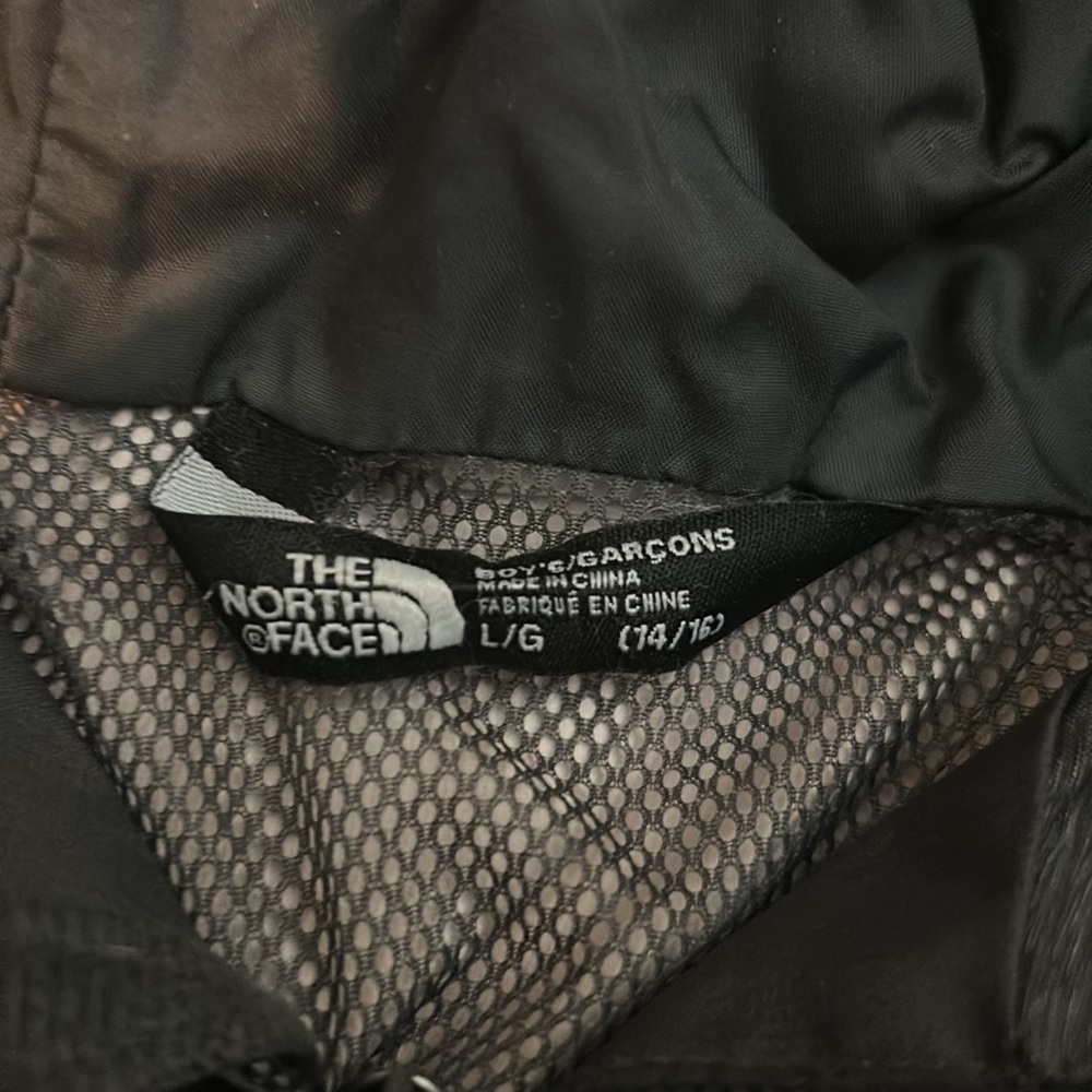 Boys North Face Raincoat - Picture 3 of 3